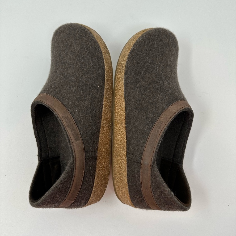 Haflinger Gray Wool Clogs with Brown Trim - Picture 3 of 13